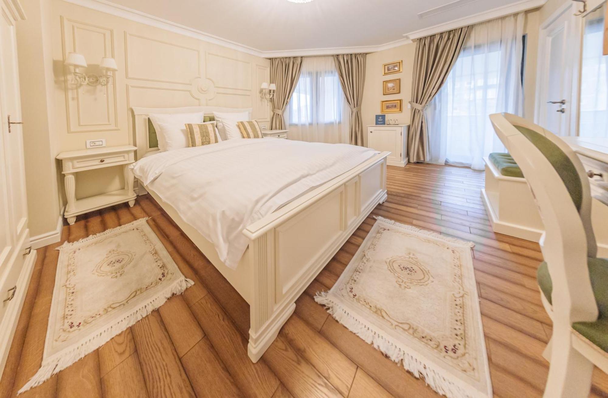 Grant Boutique Hotel Арад Екстер'єр фото